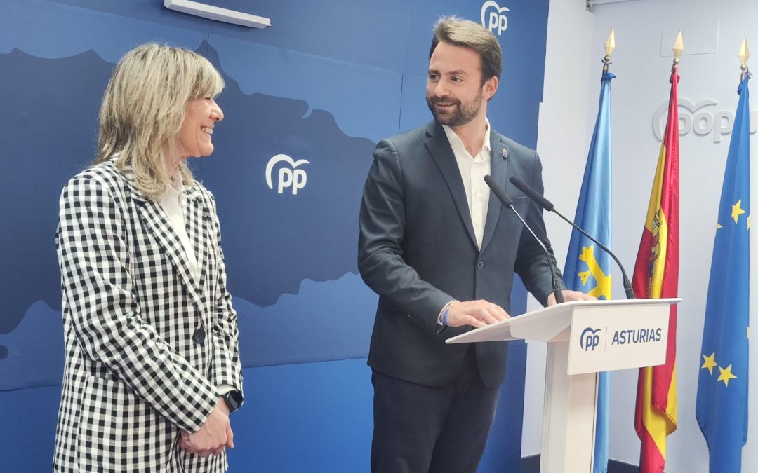 Álvaro Queipo: “Ya está bien del engaño permanente de años y de los desmanes del Ministerio de Transportes; Asturias está harta, y de Adrián Barbón, que actúa de comparsa, también”