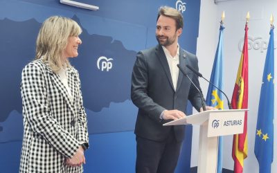 Álvaro Queipo: “Ya está bien del engaño permanente de años y de los desmanes del Ministerio de Transportes; Asturias está harta, y de Adrián Barbón, que actúa de comparsa, también”