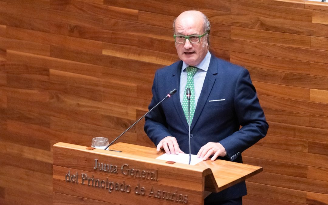 El Partido Popular denuncia que el ministro Planas vino a Asturias a “reírse en la cara de los ganaderos”, con el beneplácito del Gobierno de Barbón