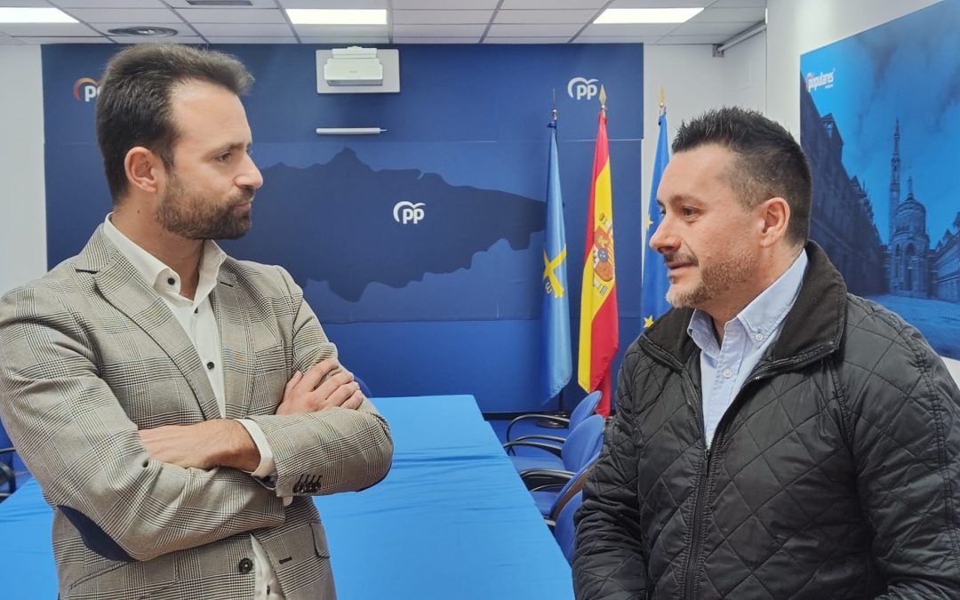 Álvaro Queipo se reúne con Fernández Lanero, secretario general de UGT, y defiende la necesidad del diálogo con los agentes sociales para ayudar a impulsar y dinamizar Asturias, “que hace mucha falta”