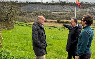 El Partido Popular acusa a los Gobiernos Socialistas de abandonar a los vecinos de Pimiango, que llevan 20 años sufriendo inundaciones