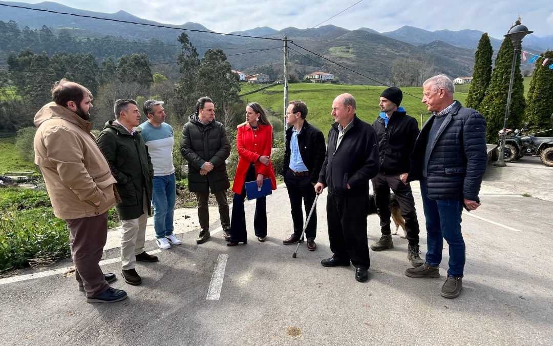 El PP denuncia seis años de abandono en la carretera AS-343, que une Llanes Ribadedeva y Peñamellera Baja, por la “mala gestión de Barbón, que la utiliza cuando hay elecciones, pero sin ninguna intención de llevarla a cabo”