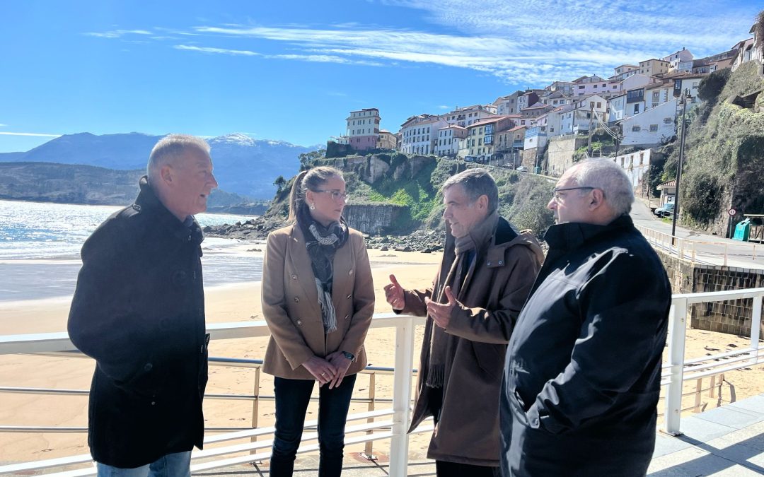 El PP exige garantías de seguridad al Gobierno de Barbón para el transporte de los bloques de Lastres, mediante la elaboración de un estudio geotécnico de la rampa de bajada al puerto