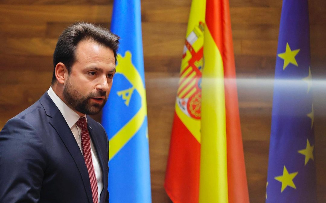«Sánchez ordena, Barbón obedece y Asturias paga: es el ciclo de la vergüenza que tanto perjudica a los asturianos»