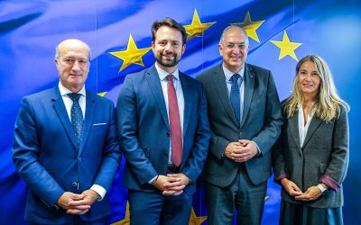 Álvaro Queipo pide en Bruselas al comisario de Pesca que se modifique la propuesta de Ecosistemas Marinos, que se llevaría por delante al 80% de la flota pesquera asturiana
