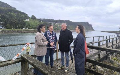 El PP denuncia en Rodiles el “abandono” de las infraestructuras turísticas y exige un plan urgente de mantenimiento en toda Asturias