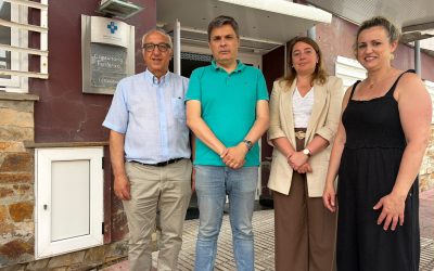 El PP denuncia que el taxi a demanda para ir al médico anunciado por el Gobierno de Barbón en El Franco no llegó a funcionar tras quedar desiertos los dos lotes licitados
