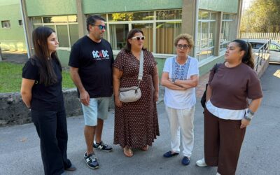 El PP acusa a Educación de “falta de gestión, previsión y planificación” tras iniciar el curso con más de 20 alumnos de nueva incorporación al colegio de Latores sin transporte escolar