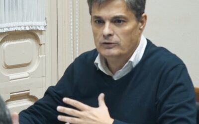 El PP saca adelante su iniciativa para acelerar las obras del puente atirantado de Sama y exigir un mantenimiento preventivo de las infraestructuras